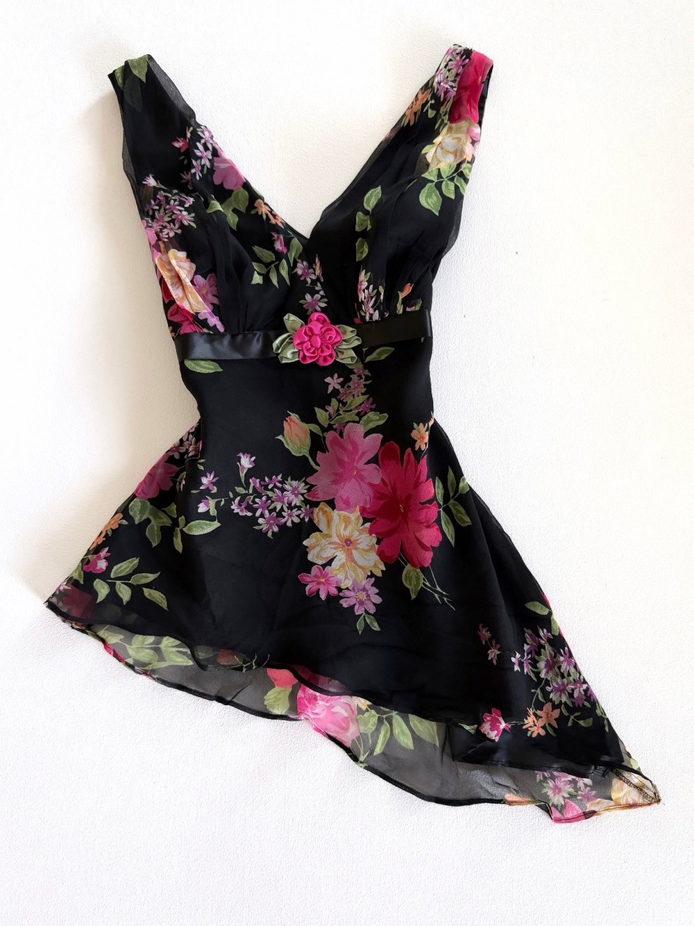 Vintage Cachet 100% Silk Floral Asymmetrical
Handkerchief Hem Cami Top